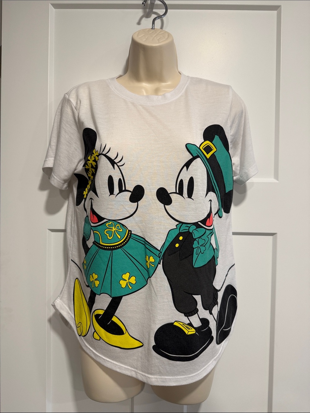 Disney Mickey Minnie St Patrick’s Day T-Shirt L/G 11-13 Green Graphic